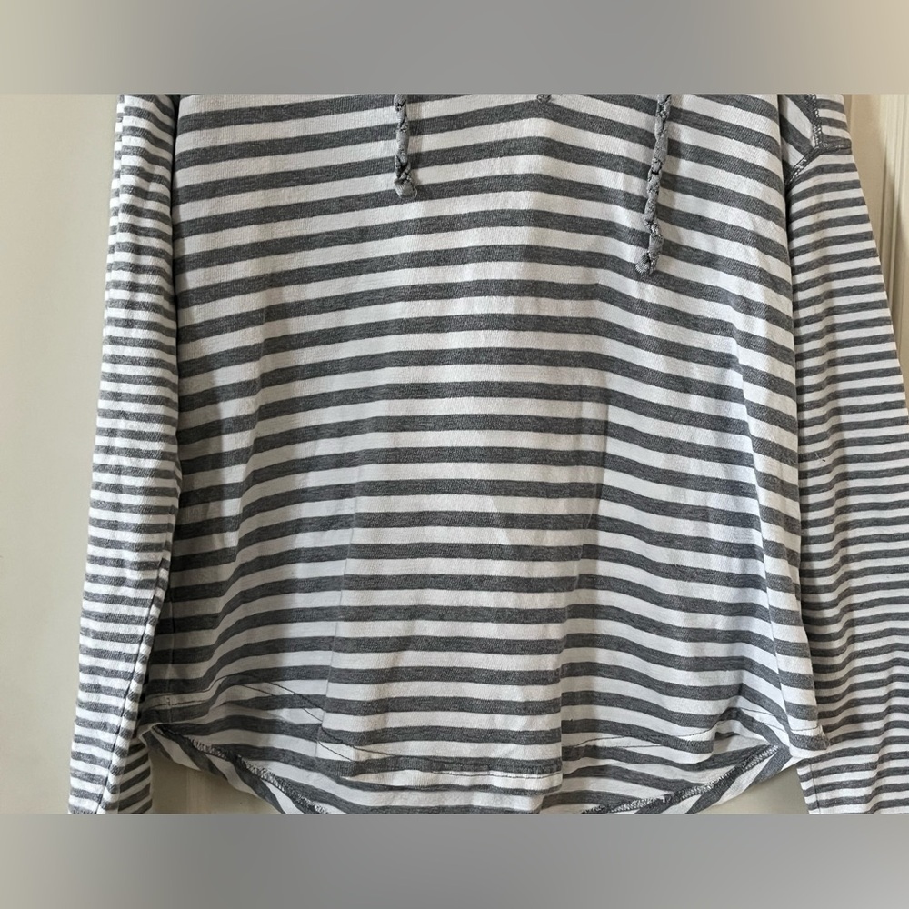 Chaps Gray and White Striped Cotton Hoodie Women’s Size Medium - Picture 9 of 16